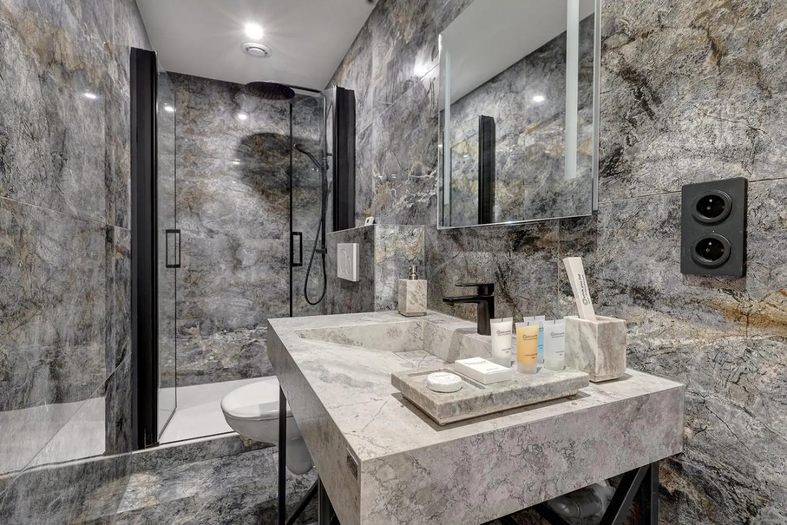 Apartment Triomphe - A *